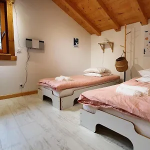 https://le-camp-de-base.hotels-rhonealpes.com