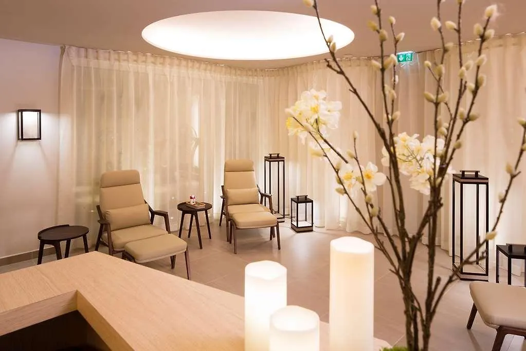 Le Tsuba Hotel París