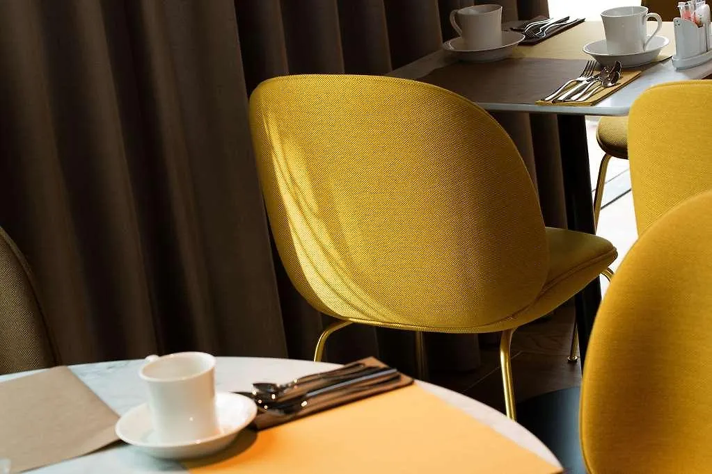 Le Tsuba Hotel París