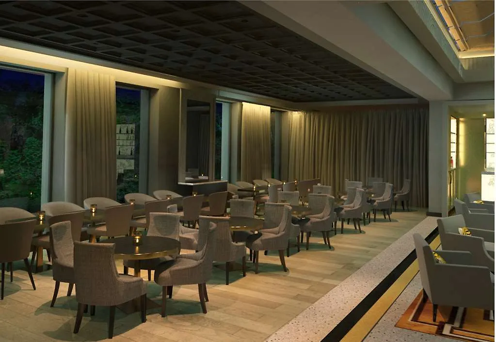 Le Tsuba Hotel París Francia
