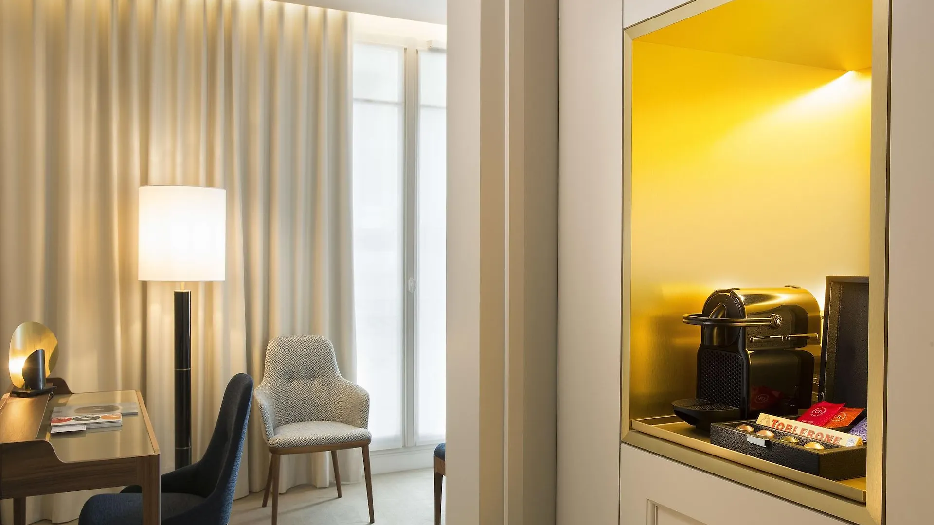 ****  Le Tsuba Hotel Paris France