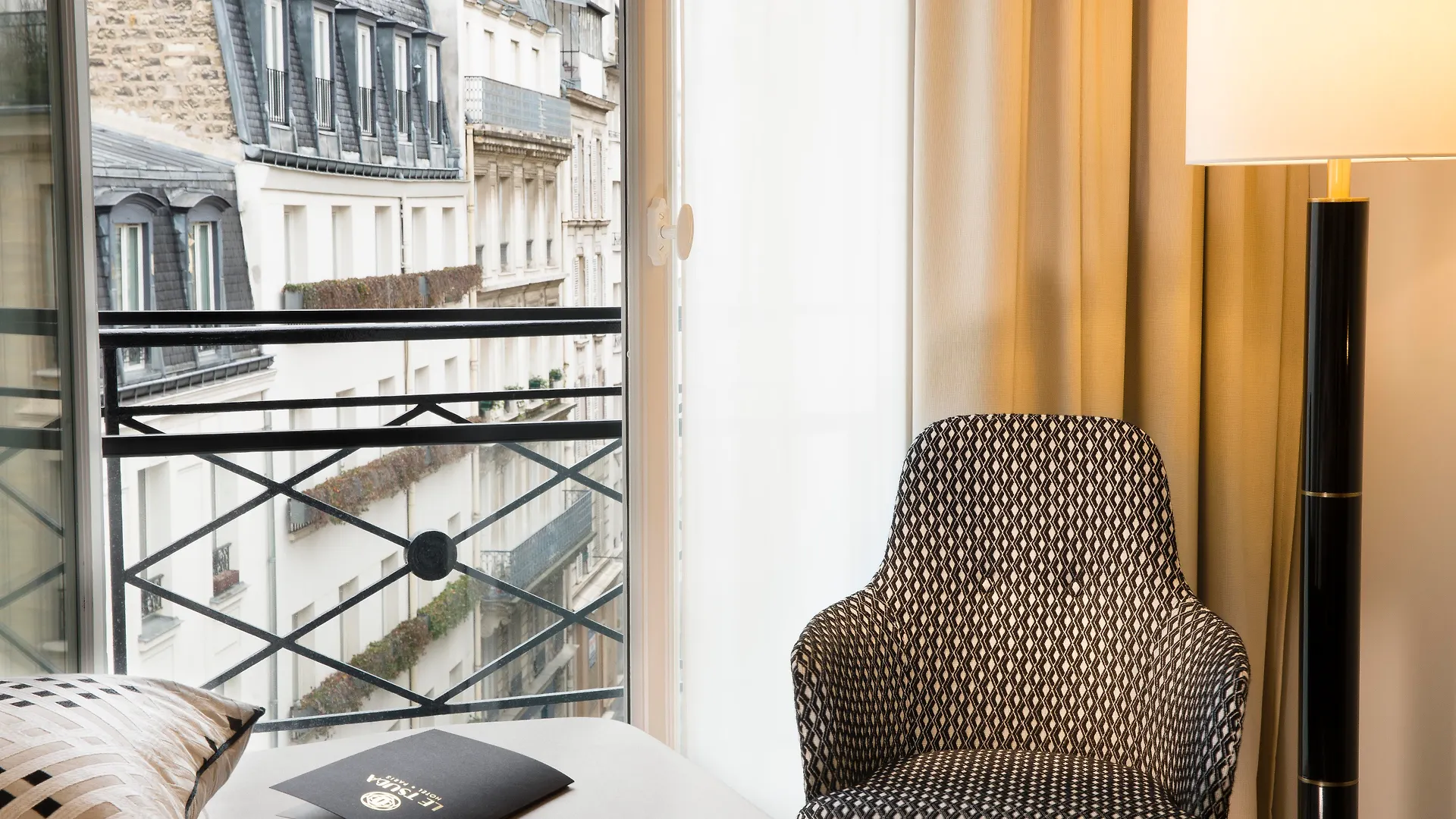 Le Tsuba Hotel Paris 4*,  France