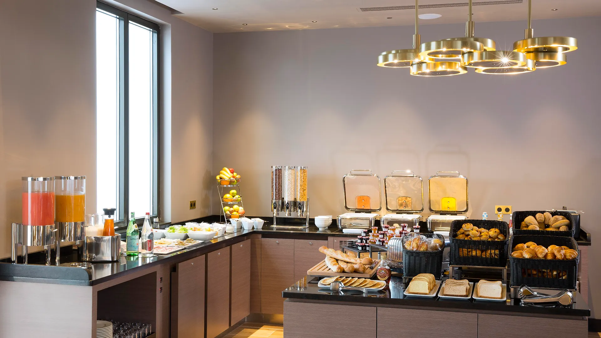 Le Tsuba Hotel Paris 4*,