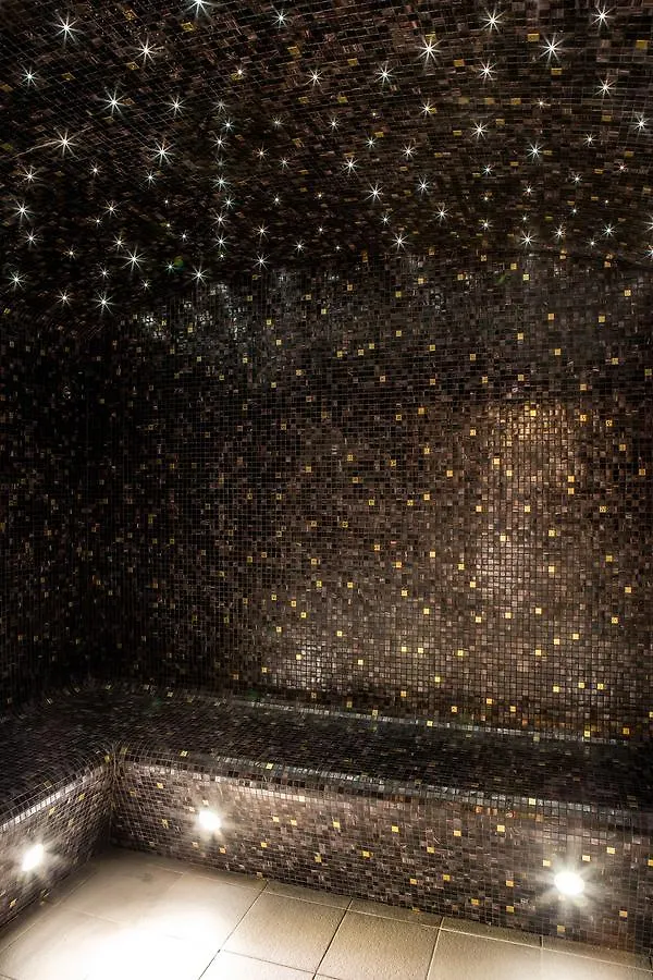 Le Tsuba Hotel Paris 4*,  France
