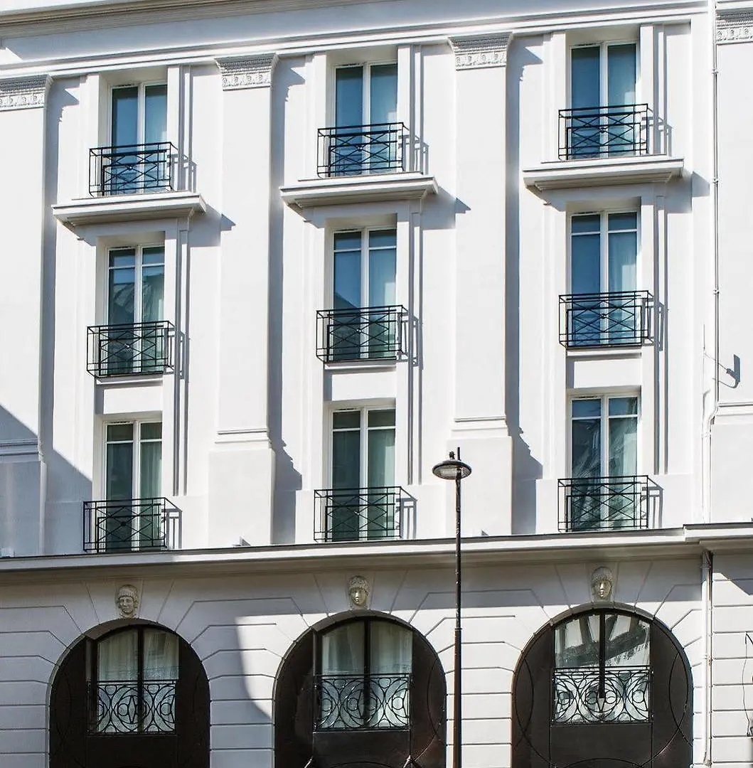 Le Tsuba Hotel Paris 4*,  France
